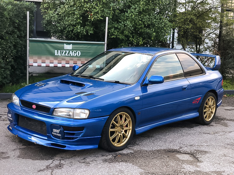 Subaru Impreza - фото салона, новый кузов